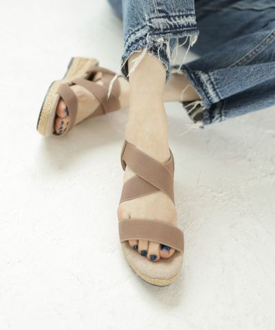 ♡ニコニコサンダル4足セット♡ ゴムでフィットするので靴ズレしにくい4cmヒールゴムフィット