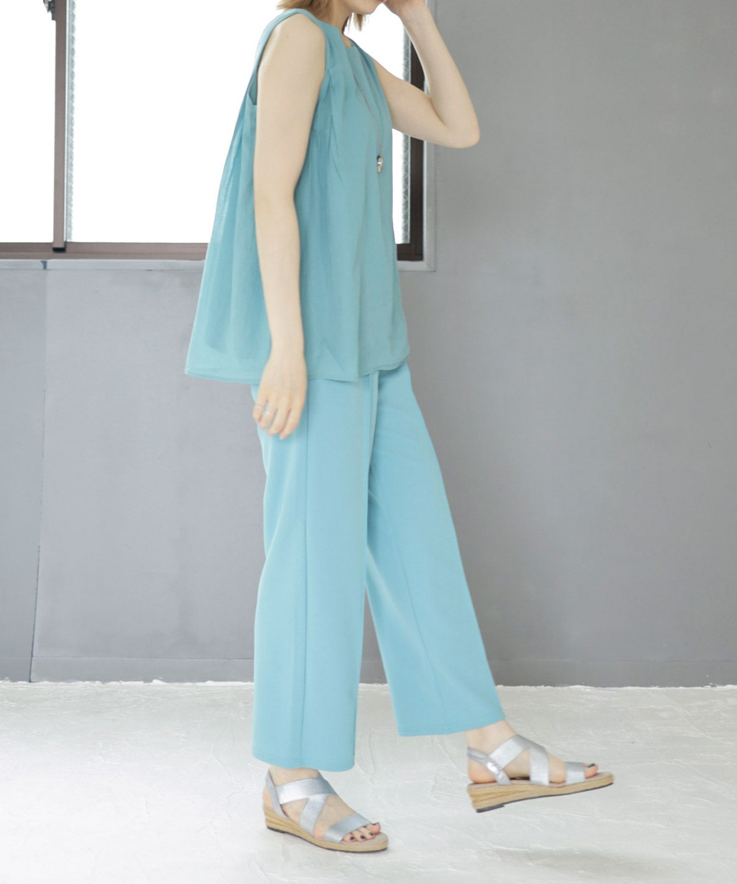 ゴムでフィットするので靴ズレしにくい4cmヒールゴムフィットサンダル 一部7月上旬・7月末頃入荷予定