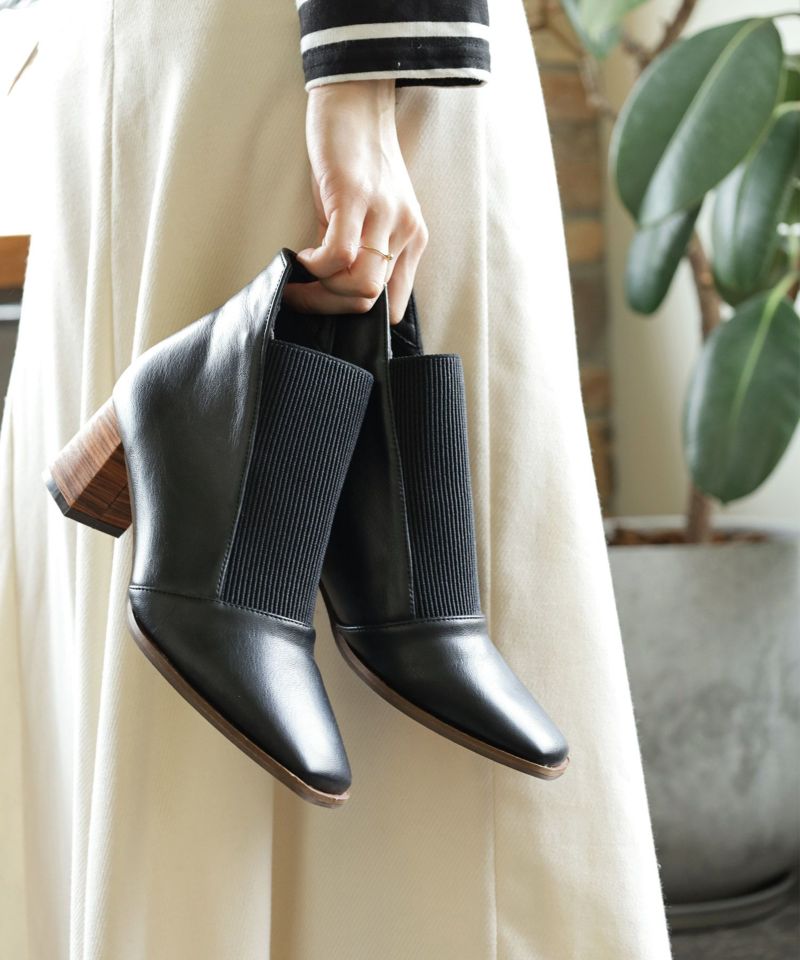 セール価格 パンプス ウッドヒールのゴムフィットアンクルブーティ風パンプス www.nextleadconsulting.com