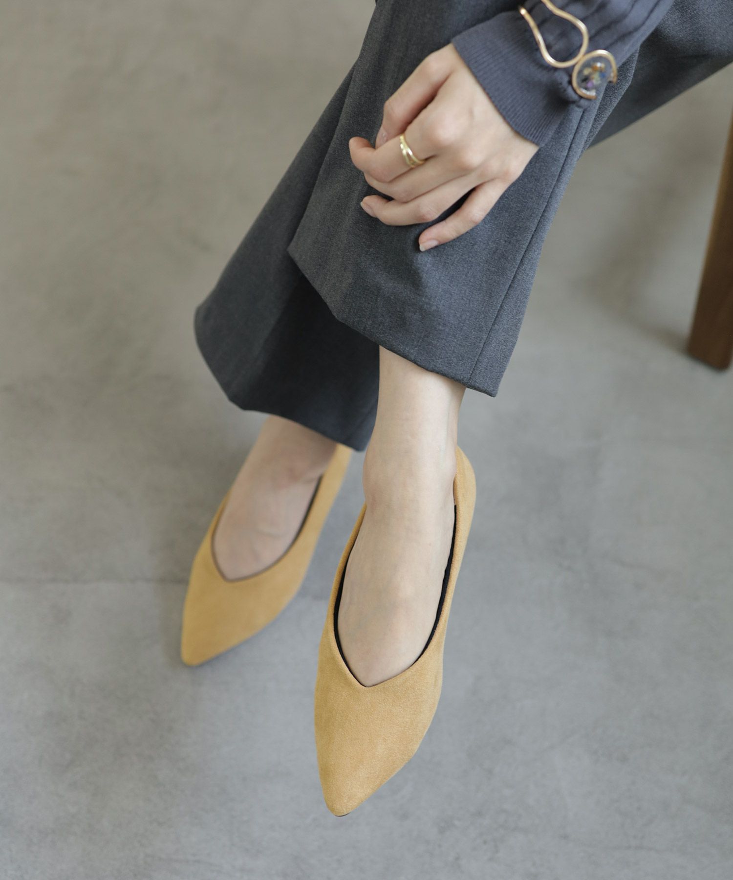 削れないかかとゴム＆高機能クッションの美脚ローヒールパンプス 一部6月下旬入荷予定