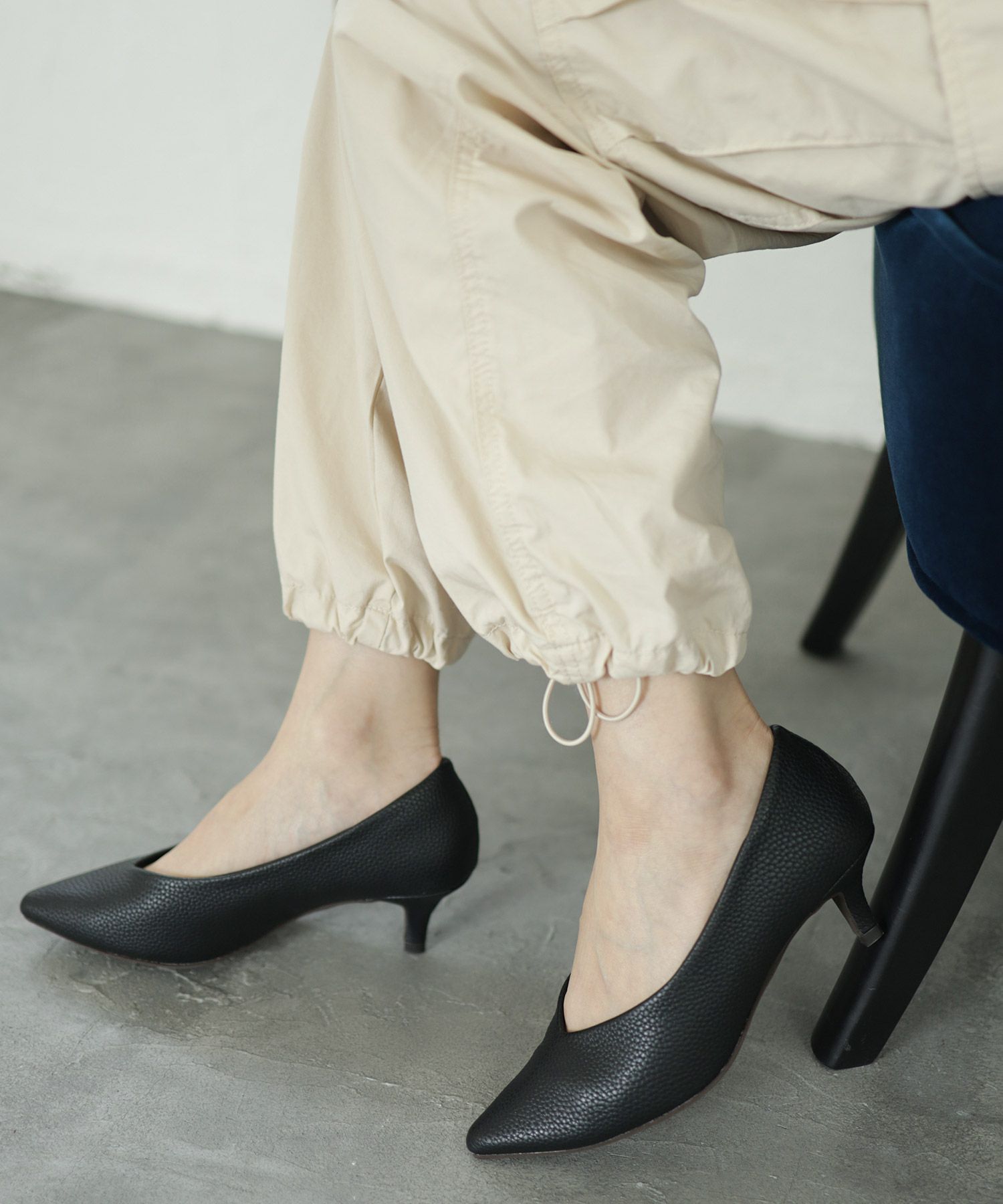 削れないかかとゴム＆高機能クッションの美脚ローヒールパンプス 一部6月下旬入荷予定