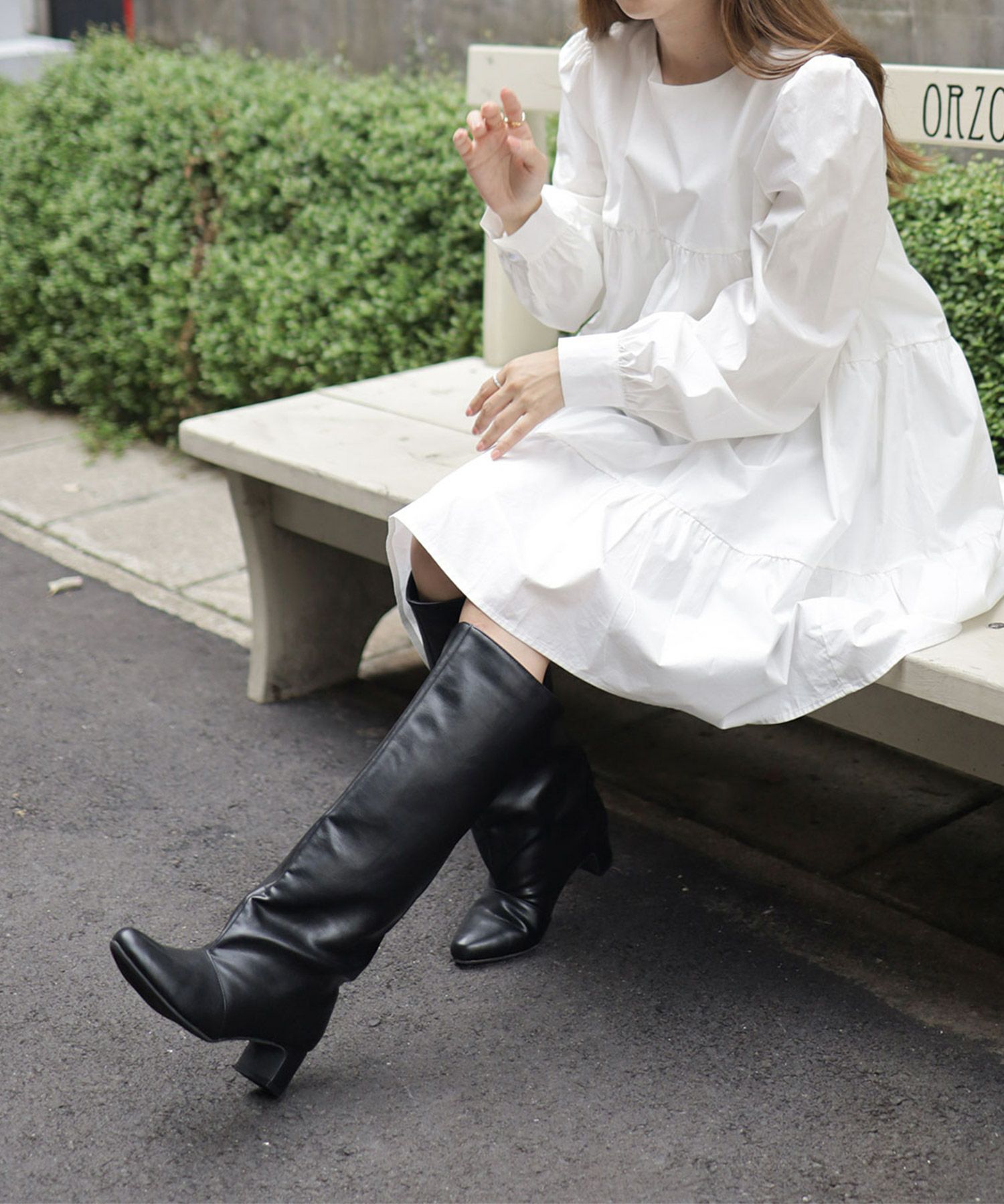 ワイドシャフトミドルヒールロングブーツ