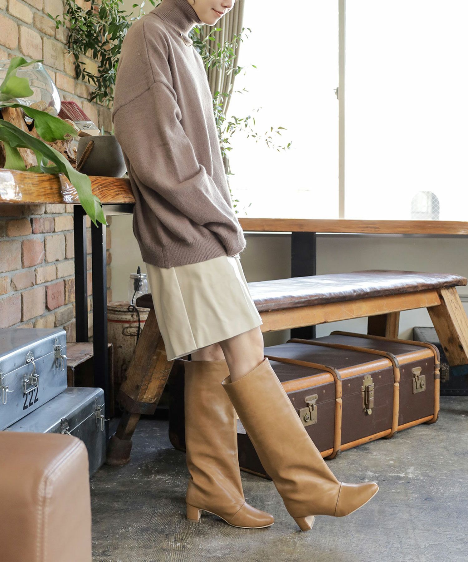 ワイドシャフトミドルヒールロングブーツ