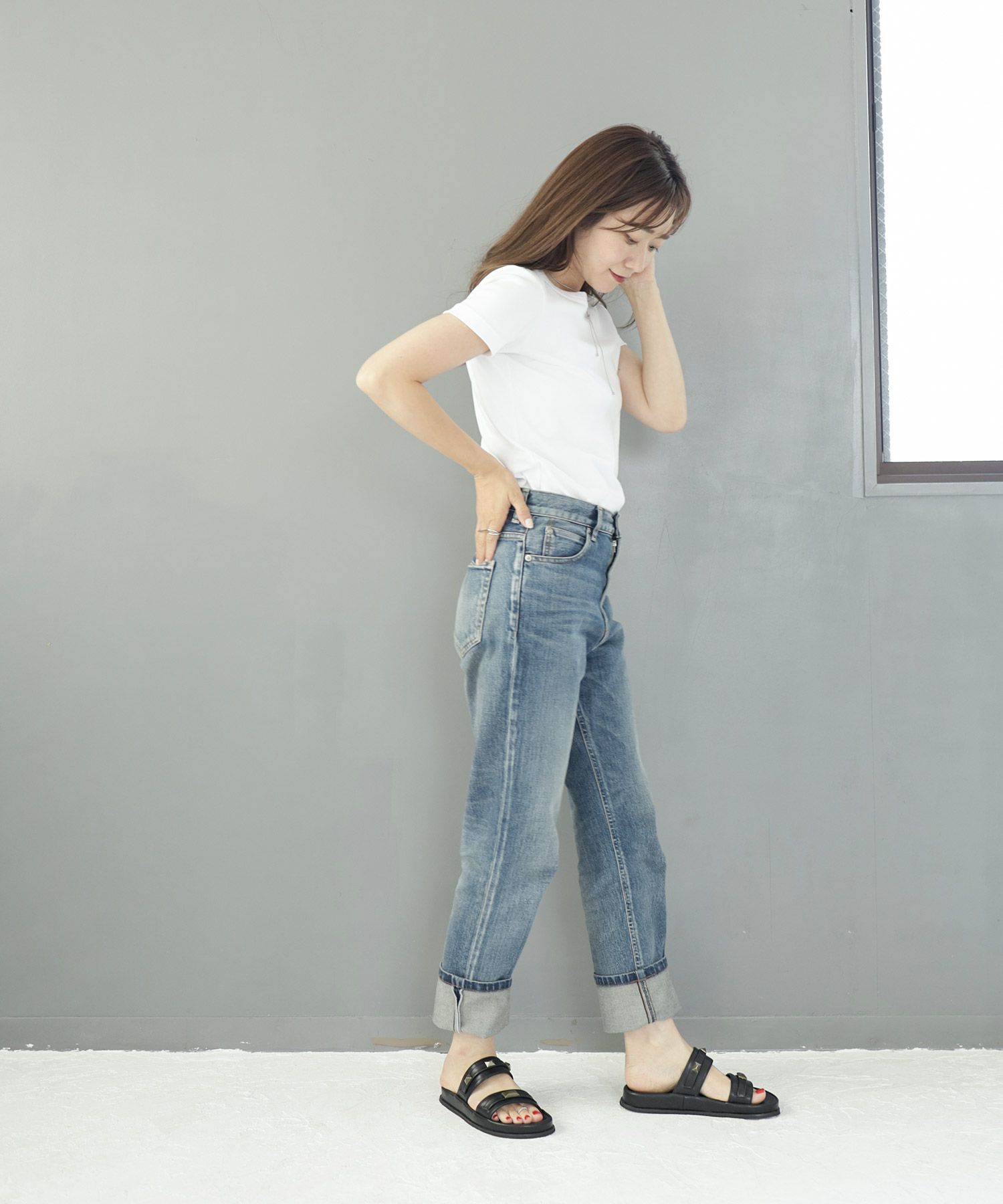 ピラミッドスタッズのフットベッドサンダル▲返品交換不可
