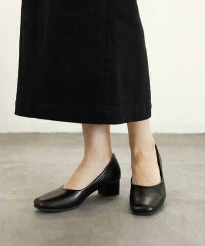 選べる2デザイン！ゆったり幅広ふわふわクッションインソールスクエアトゥローヒールパンプス 一部6月下旬入荷予定