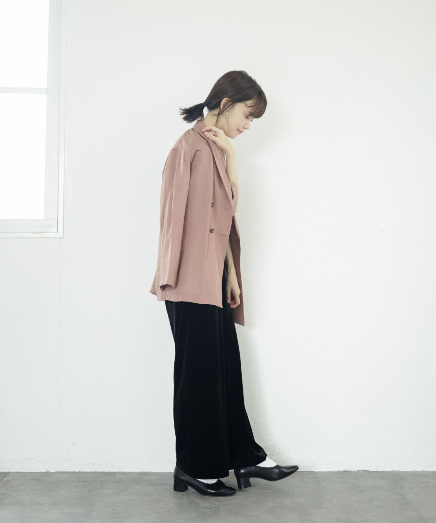 履き口ゴムの柔らか素材スクエアトゥパンプス▲返品不可