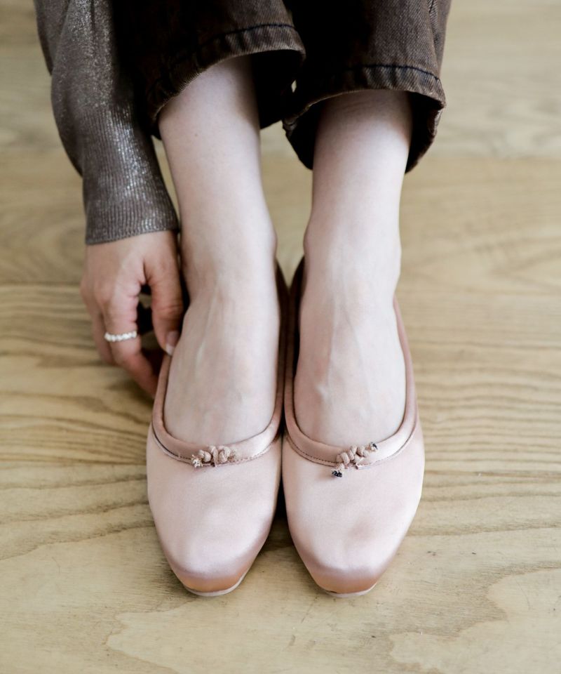 柔らかフィットサテンバレエシューズ 【公式ショップ・ZOZOTOWN限定