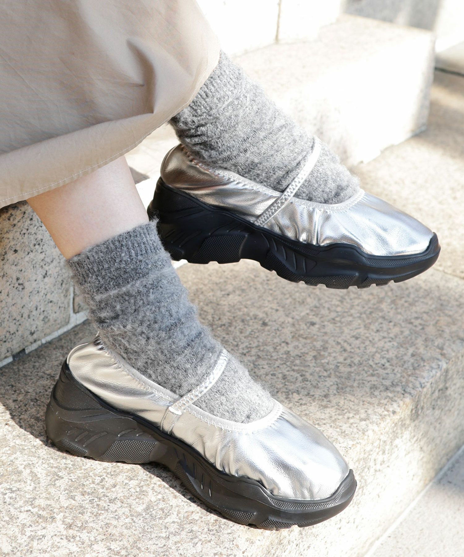 ビジュー付きスニーカー風ソックスブーツ△返品交換不可 | SESTO